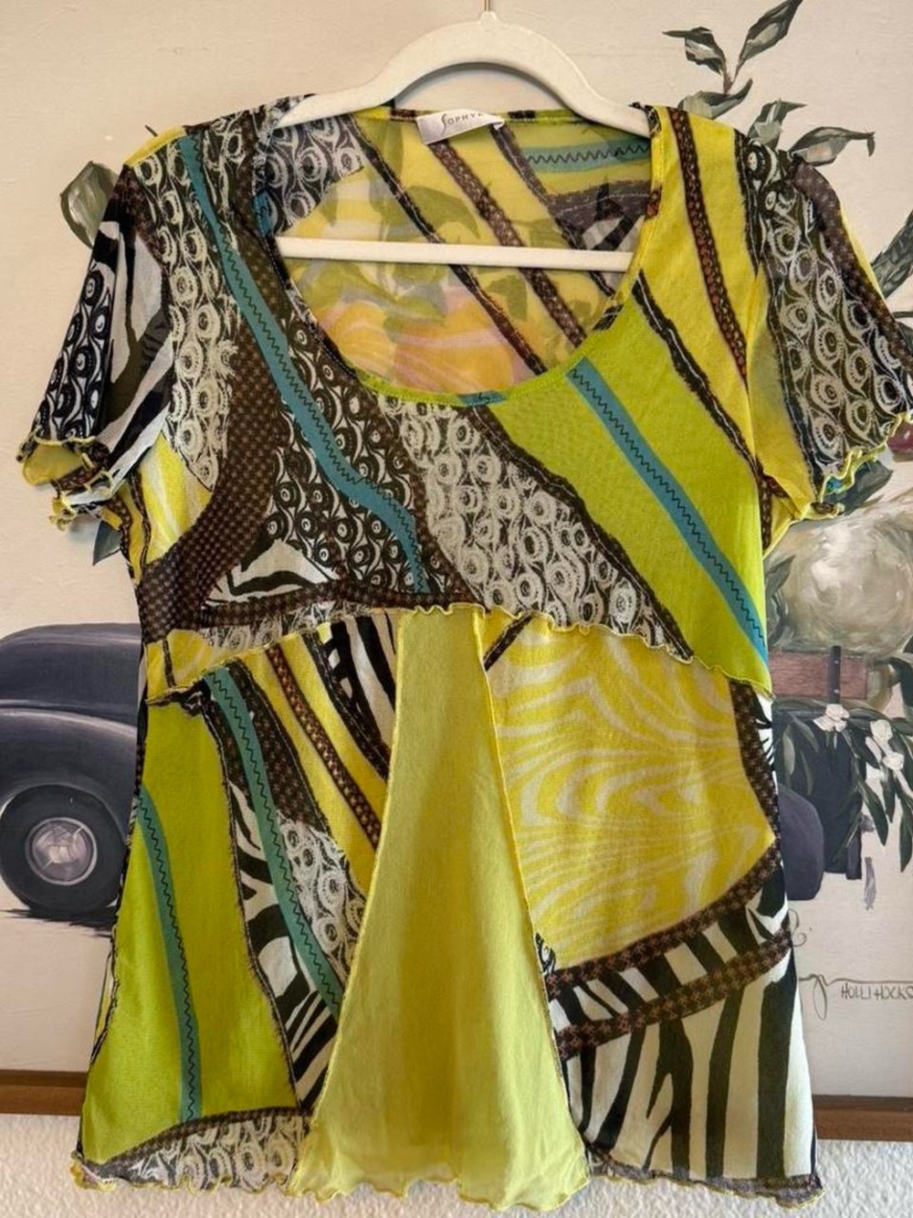 Made in Italy Mixed-Print Short Sleeve sheer Top in Lime & Teal
